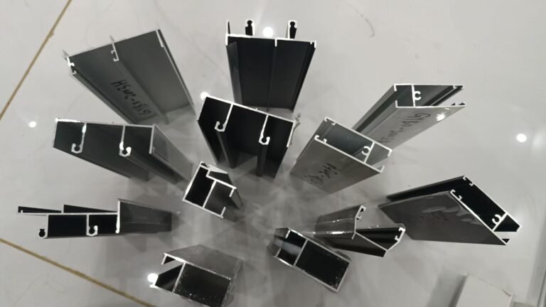 Perfiles Aluminio: Guía Completa de Tipos, Aplicaciones y Selección